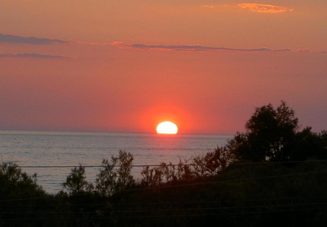 Il Varo A Mare Punta Braccetto Buitenkant foto